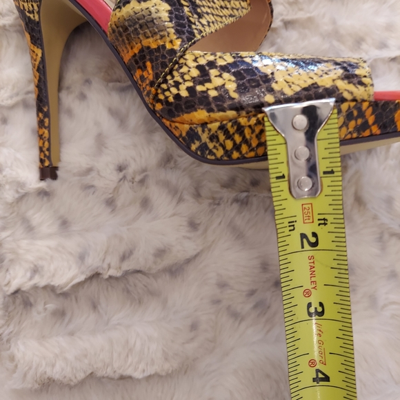 Michael Antonio snakeskin print platform heels sandals SZ 7.5 generous fit - Picture 10 of 13